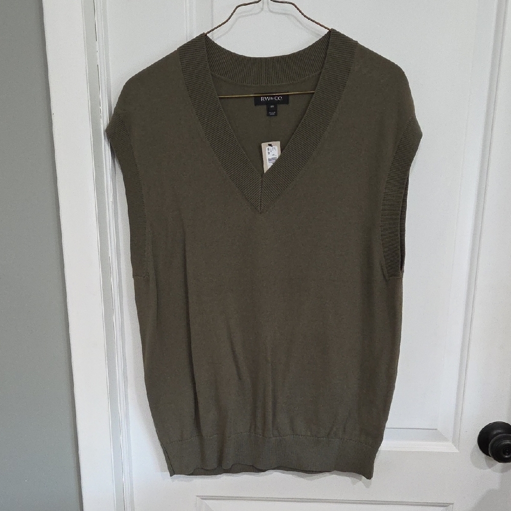 Olive Green Sleeveless Sweater Vest